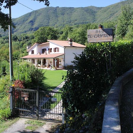 B&B Il Cantico Greccio Luaran gambar