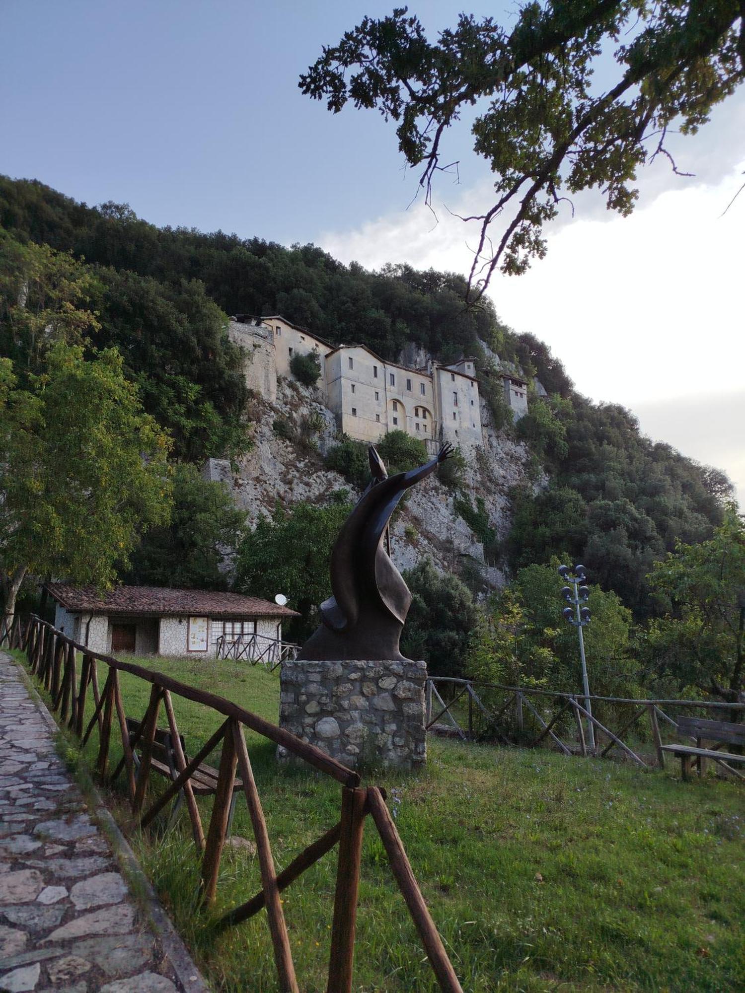 B&B Il Cantico Greccio Luaran gambar